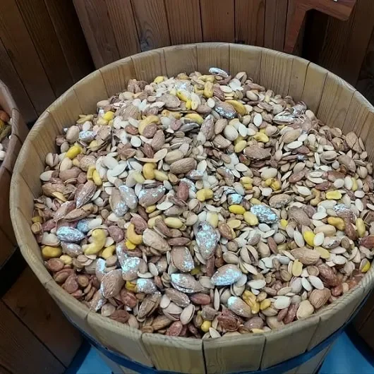 آجیل بادام