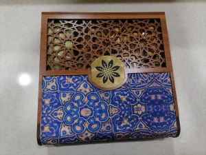 هارد باکس سوغاتی طرح مخمل متوسط 23*23*5